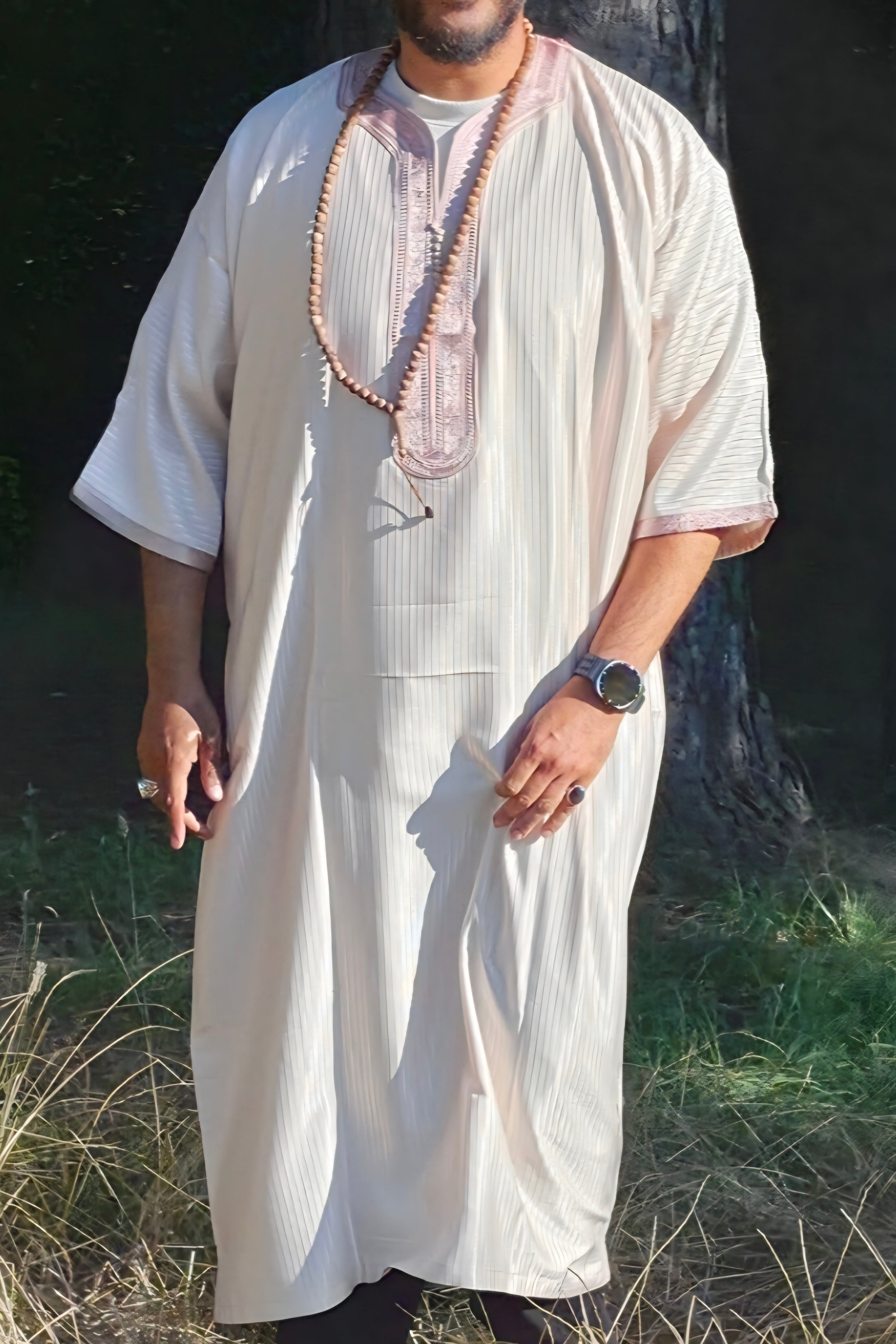 Full front view of the chai Gandoura, made in Morocco